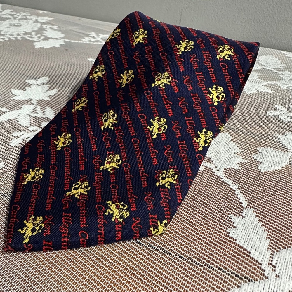 Alynn Neckwear Mens Tie Non Illegitimi‎ Carborundum Lion Navy Blue Silk Novelty
